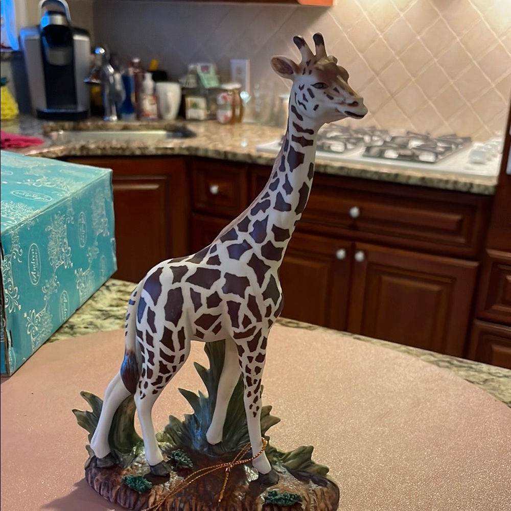 Andrea By Sadek Giraffe Figurine - Brown and White